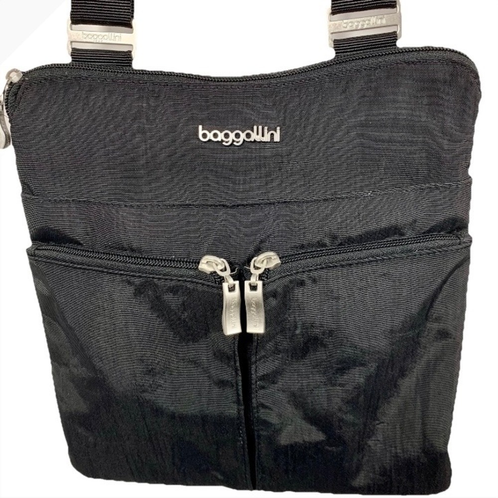 Baggallini Black Nylon Crossbody Bag Horizon Adjustable Strap Zip Pockets Travel